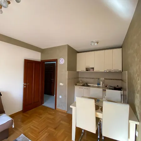 55 Apartment *